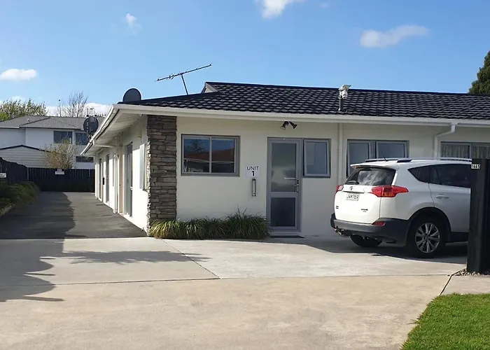 Rose Apartments Central Rotorua- Accommodation & Private Spa